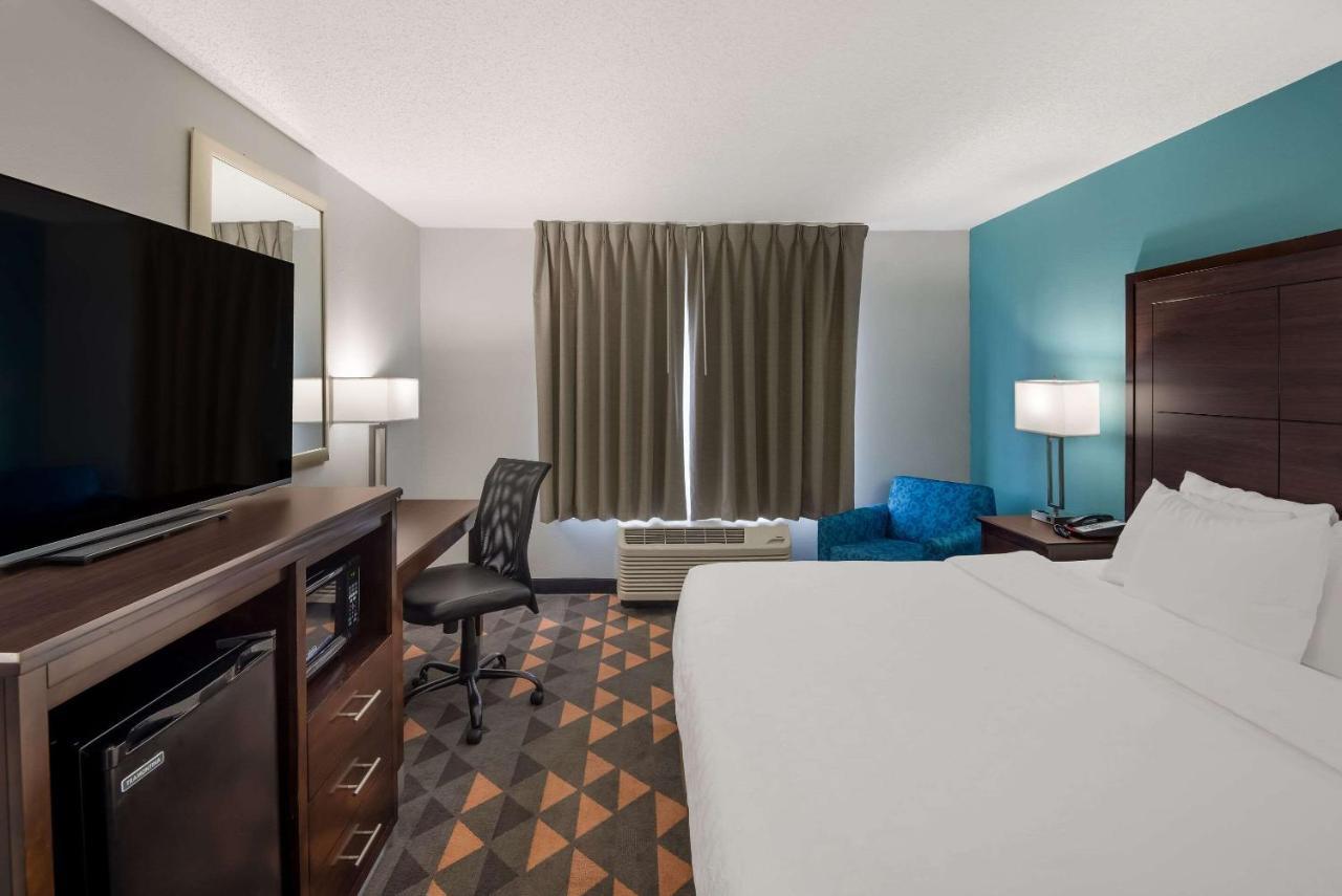 Hotel Clarion Pointe Indianapolis Northeast Castelton Exterior foto